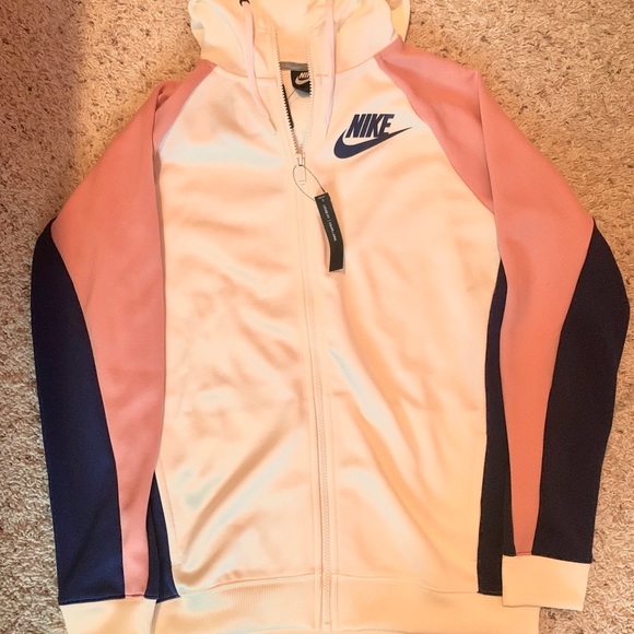 Nike Jackets & Blazers - nike jacket
